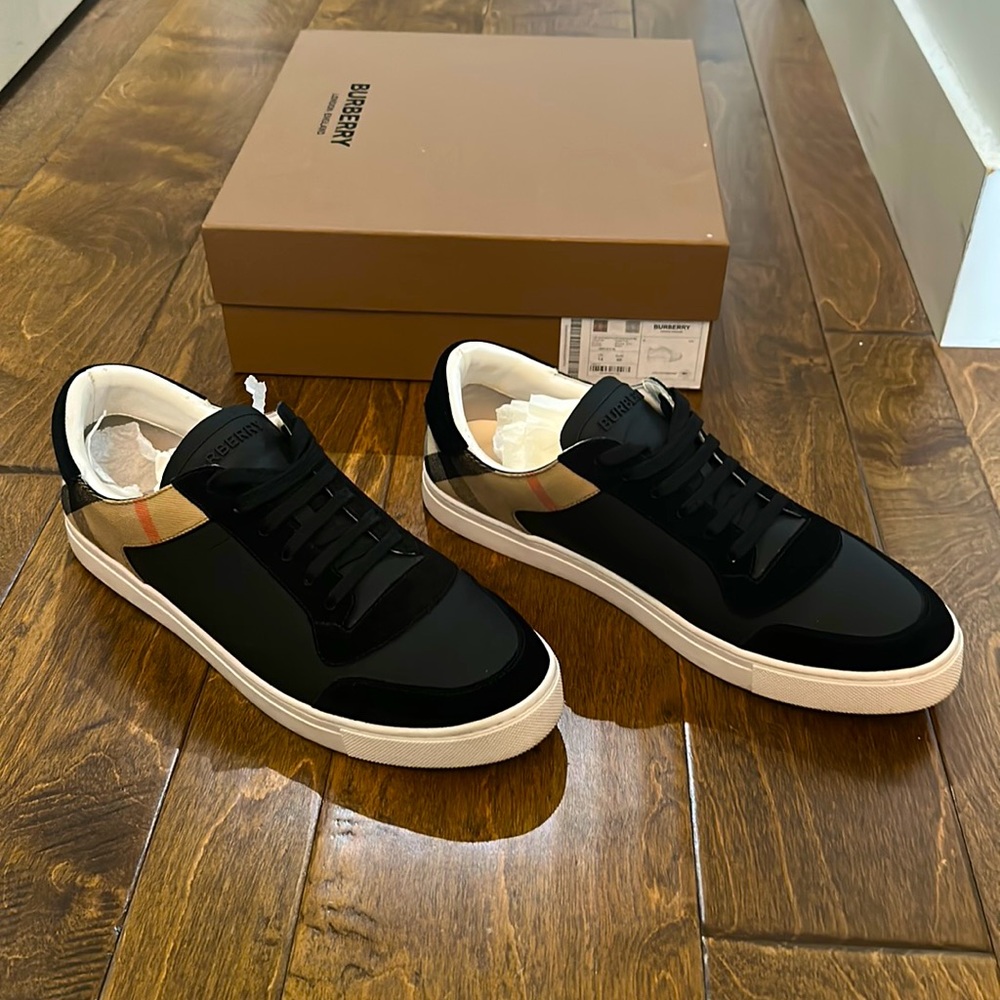 Burberry- Leather/Suede sneakers. Only worn 3 times. No blemishes.